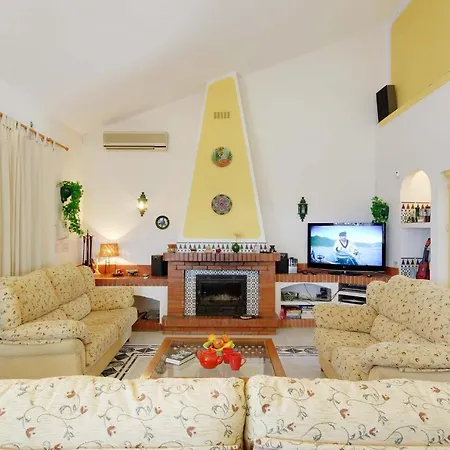 Casa Lee Villa Estepona
